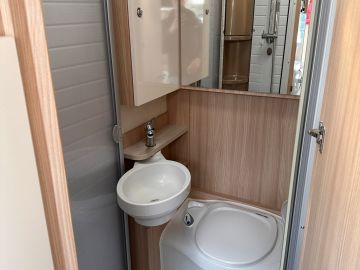 Bürstner BT5692 Nexxo Time T569 | Automaat | 2017 | Compact | Comfortabel | Compleet |